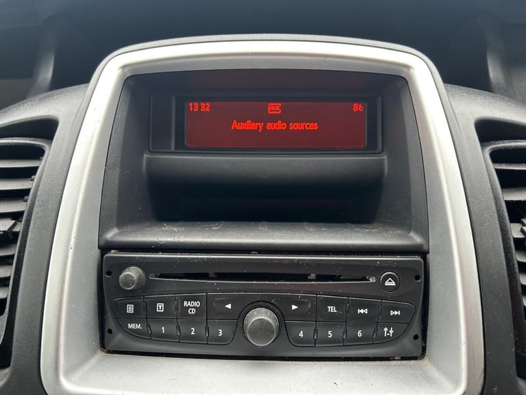 2013 Vauxhall Vivaro 2.0 2900 CDTi Sportive FWD L3 4dr PANEL VAN Diesel Manual