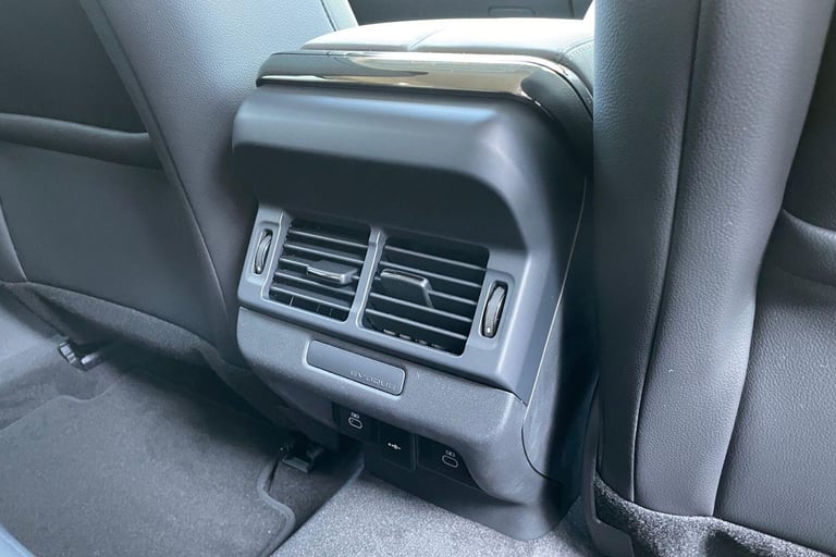 2025 Land Rover Range Rover Evoque 1.5 P270e Dynamic SE 5dr Auto ESTATE PETROL/ELECTRIC Automatic