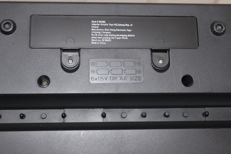 54 keys ELECTRONIC KEYBOARD, mint condition, used only few times