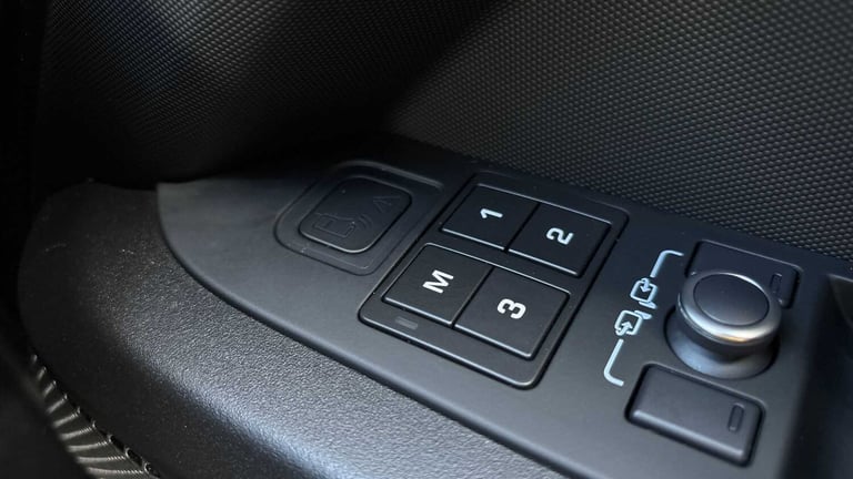 2021 Land Rover Defender 5.0 P525 V8 Carpathian Edition 90 3dr Auto ESTATE PETROL Automatic