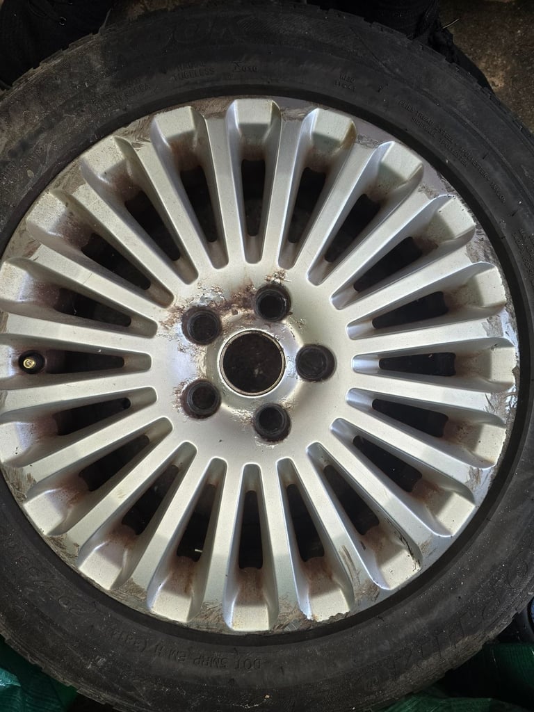 2010 ford focus alloys wheels