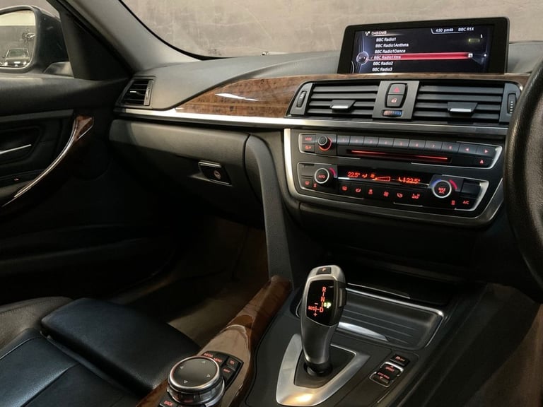 2013 BMW 3 Series 320d Luxury 5dr Step Auto ESTATE DIESEL Automatic