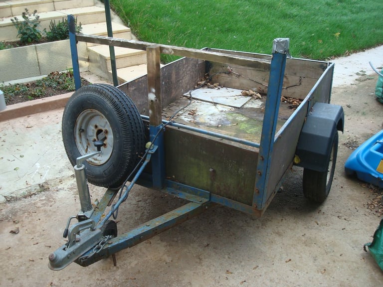Sturdy Trailer Box size 105cm Wide x 148cm Long