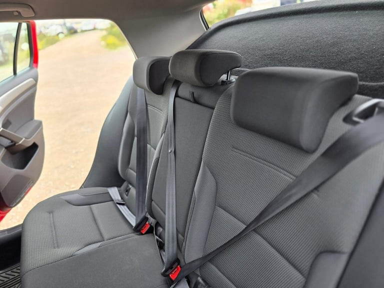 2014 Volkswagen Golf 1.6 TDI 105 SE 5dr DSG HATCHBACK DIESEL Automatic