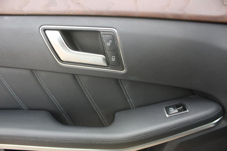 2013 Mercedes-Benz E Class 2.1 E250 CDI SE G-Tronic+ Euro 5 (s/s) 5dr ESTATE Diesel Automatic