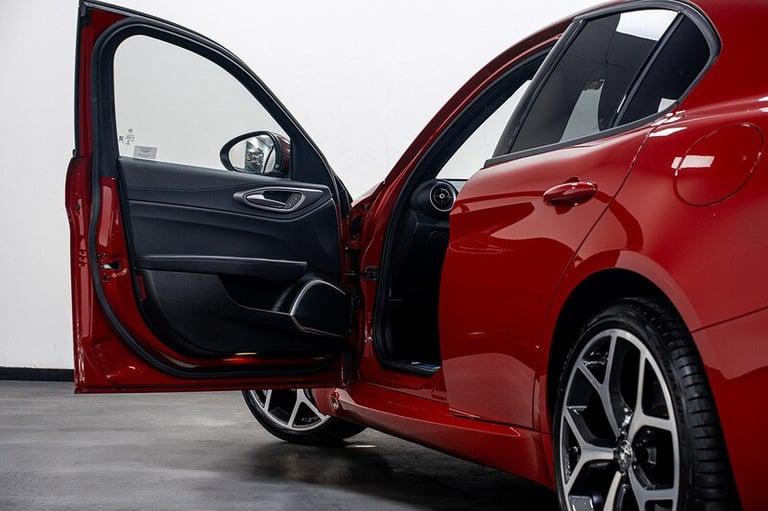 2021 Alfa Romeo Giulia T Veloce Saloon Petrol Automatic