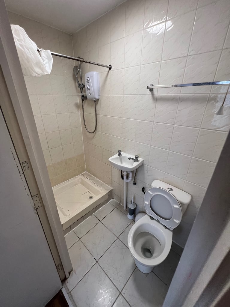 double room for rent