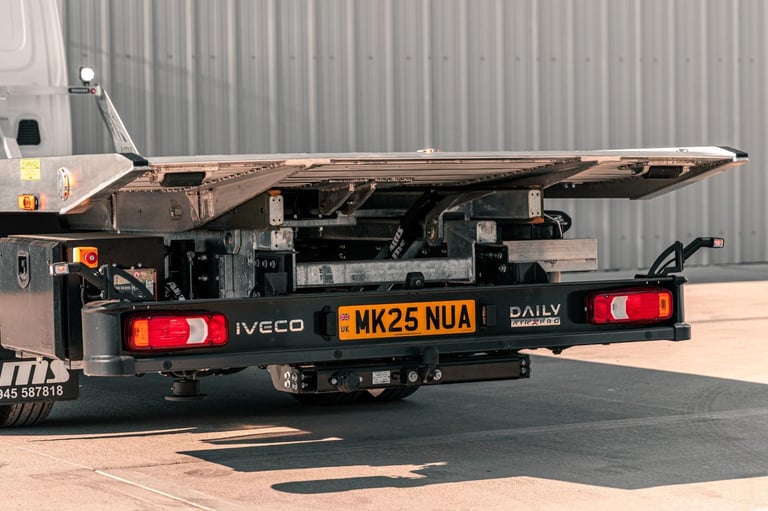 2025 IVECO DAILY 7.2T TILT AND SLIDE RECOVERY TRUCK CAR TRANSPORTER 180BHP