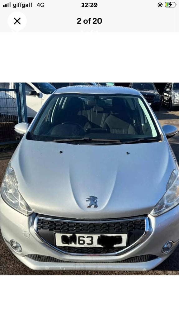 image for Peugeot 208 BREAKING FOR PARTS 