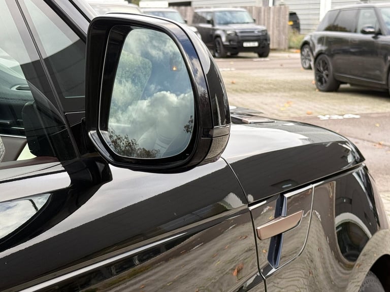 2023 Land Rover Range Rover Sport 3.0 D300 MHEV Dynamic SE SUV 5dr Diesel Auto 4WD Euro 6 (s/s) (...