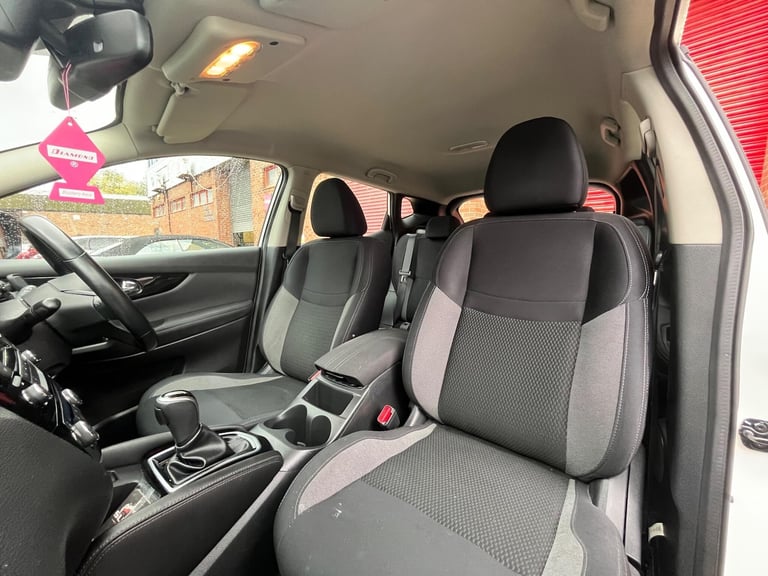 2017 Nissan Qashqai 1.2 DIG-T Acenta XTRON Euro 6 (s/s) 5dr HATCHBACK Petrol Automatic