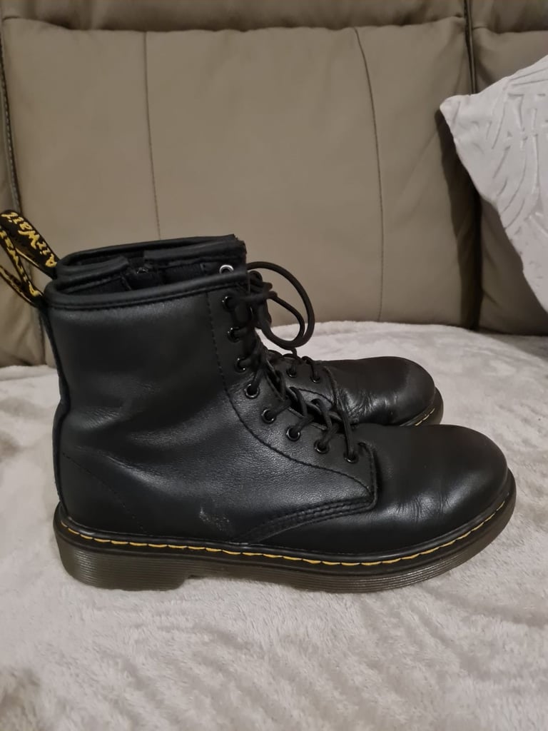 image for Dr Martin boots 