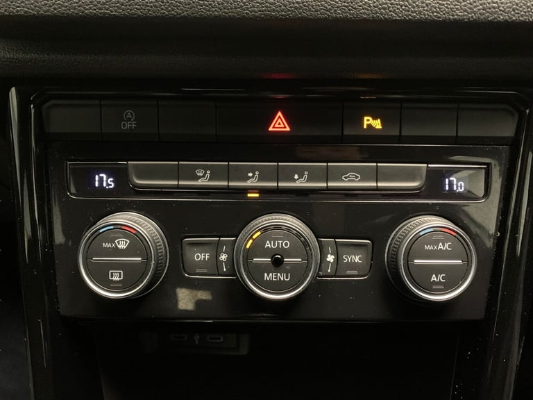 2021 Volkswagen T-Roc 1.5 TSI EVO Black Edition 5dr HATCHBACK PETROL Manual