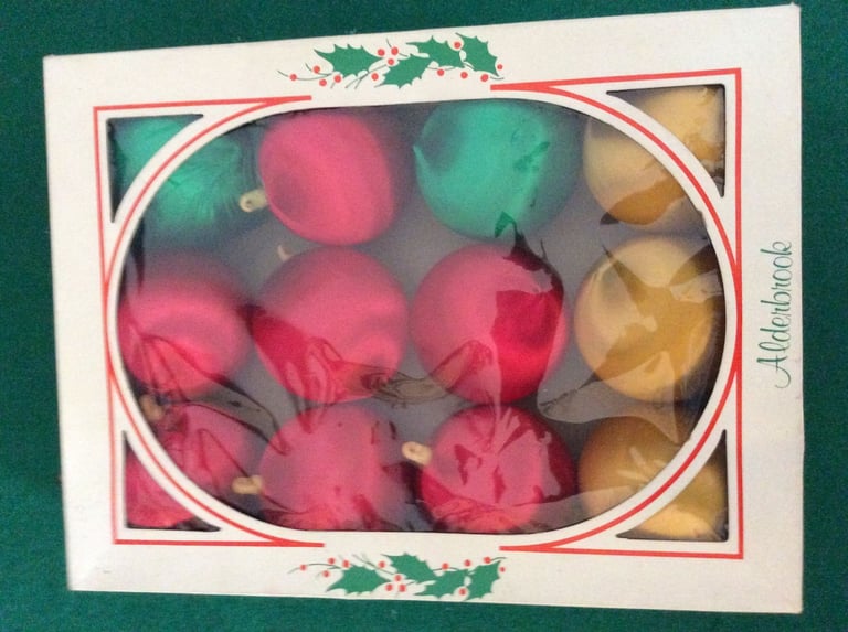 Vintage 90 Christmas Tree Decorations