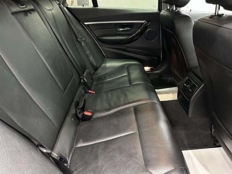 2016 BMW 3 Series 3.0 330d Luxury Touring Auto Euro 6 (s/s) 5dr ESTATE Diesel Automatic