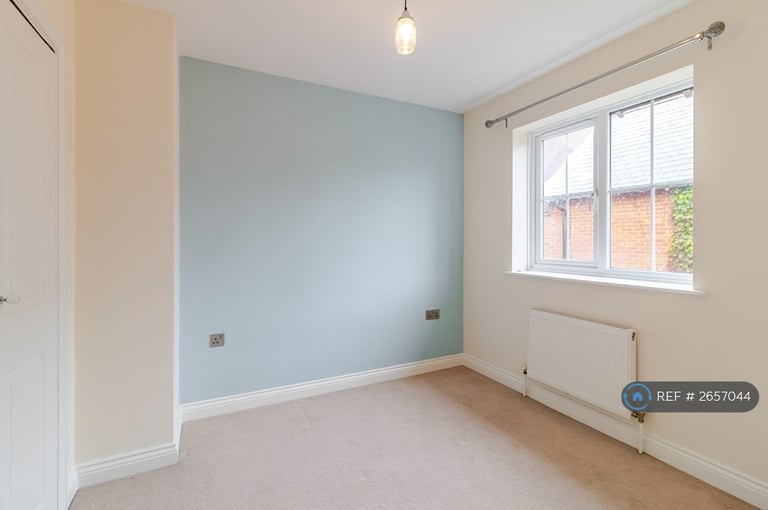 3 bedroom house in Saddlers Close, Fordingbridge, SP6 (3 bed) (#2657044)