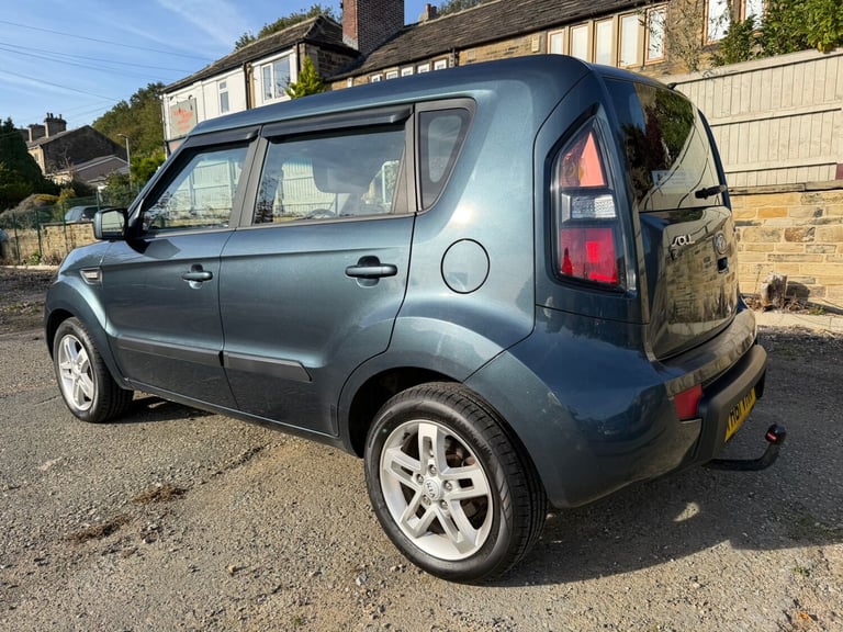2011 Kia Soul 1.6 CRDi 2 5dr HATCHBACK Diesel Manual