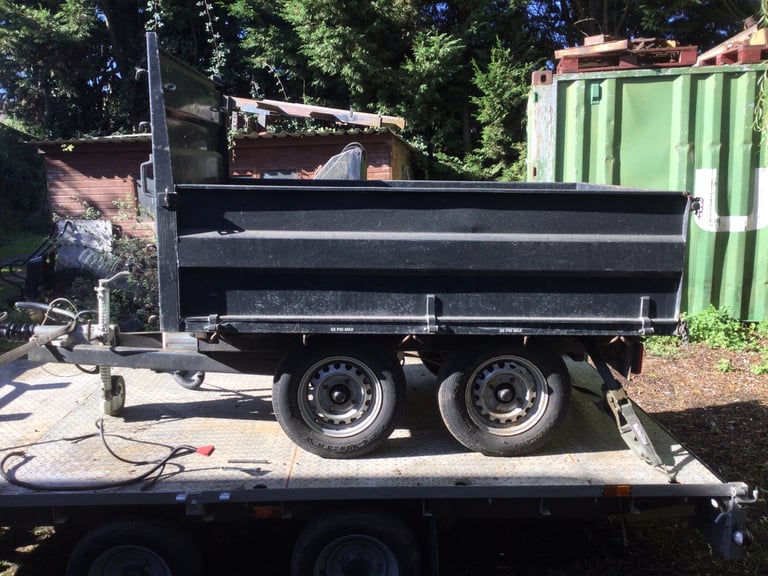 Trailer tipping 