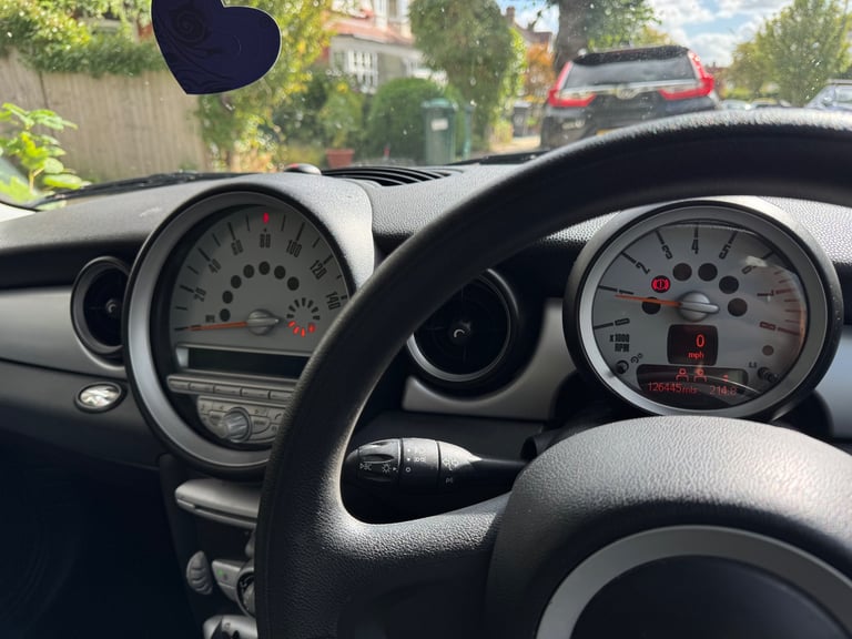 Mini Cooper HATCHBACK, 2009, Manual, 1598 (cc),3 doors - Image 4