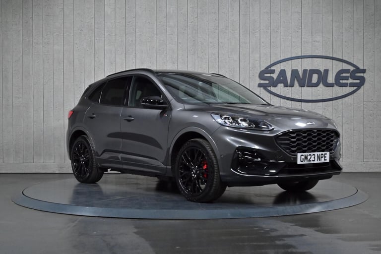 2023 Ford Kuga 2.5 Duratec 14.4kWh Black Package Edition CVT Euro 6 (s/s) 5dr HATCHBACK Petrol/El...