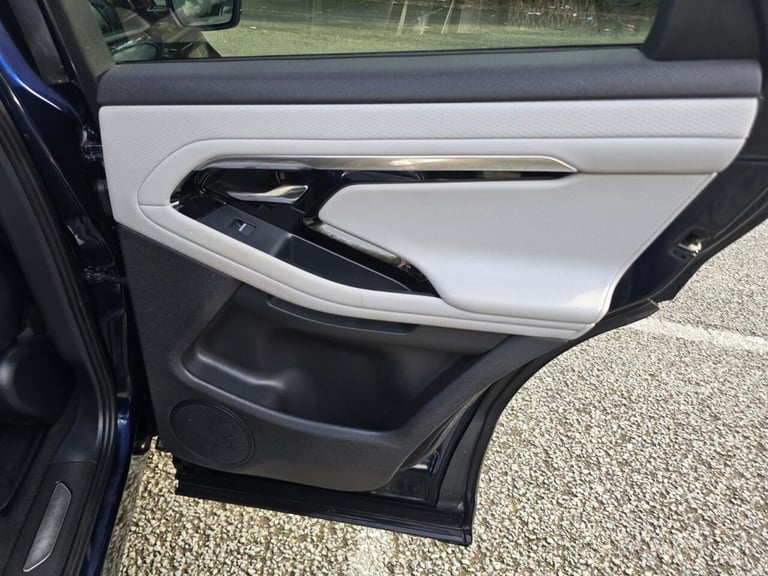 2022 Land Rover Range Rover Evoque 1.5 P300e 12.2kWh R-Dynamic S SUV 5dr Petrol Plug-in Hybrid Au...
