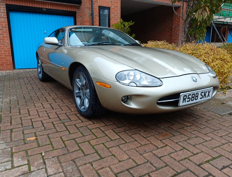 Jaguar XK8 4.0 Coupe, 1997, FSH