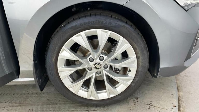 2024 Skoda Superb 1.5 TSI e-TEC (150ps) SE L DSG Automatic Hatchback Petrol Automatic