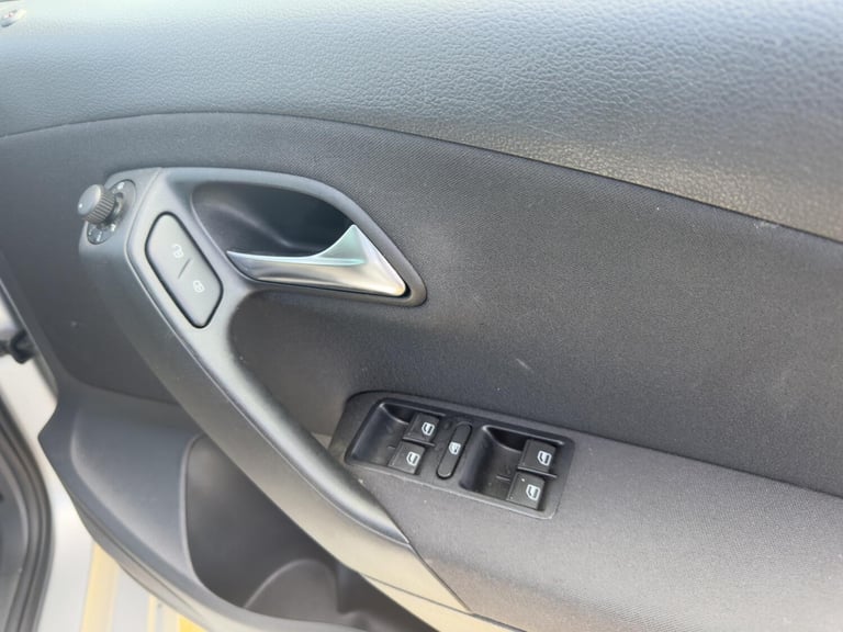 2013 Volkswagen Polo 1.4 Match Hatchback 5dr Petrol Manual Euro 5 (85 ps) Hatchback Petrol Manual