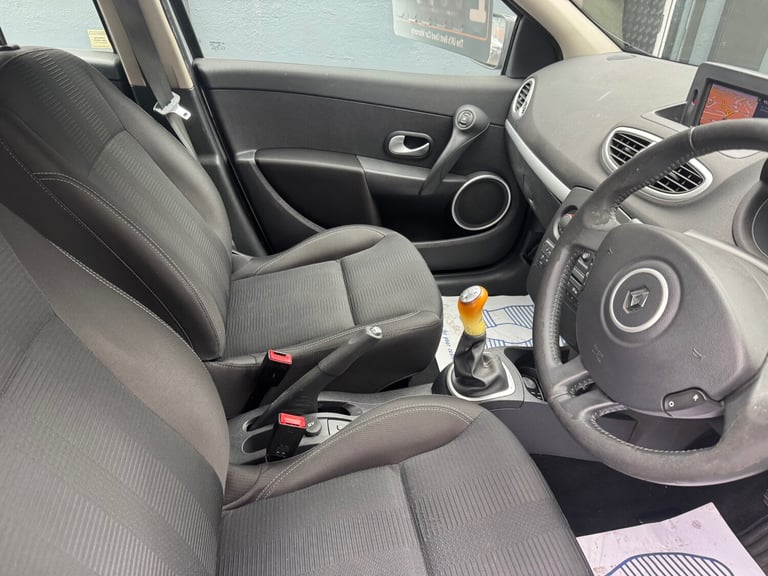 2010 Renault Clio 1.5 dCi 86 Dynamique TomTom 5dr ESTATE Diesel Manual