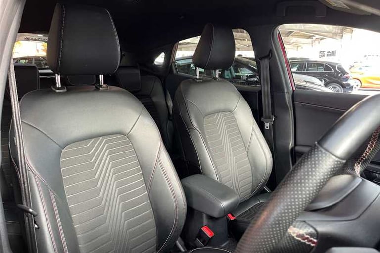 2023 Ford Puma 1.0 EcoBoost Hybrid mHEV Vivid Ruby Edition 5dr HATCHBACK PETROL Manual