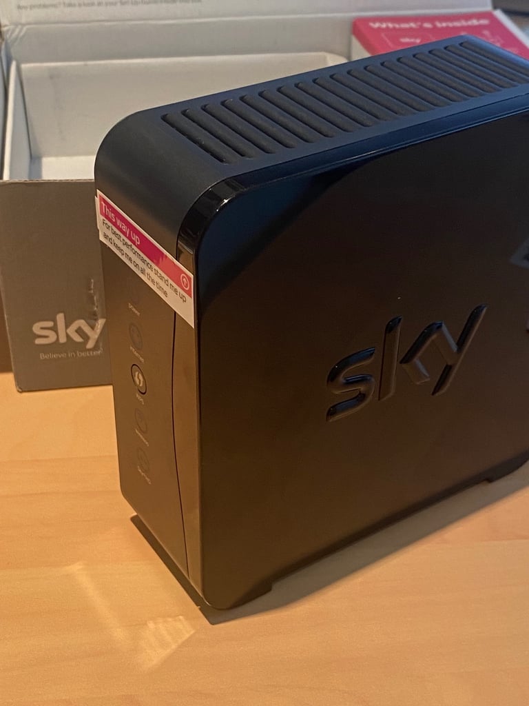 image for Sky router - hub SR102