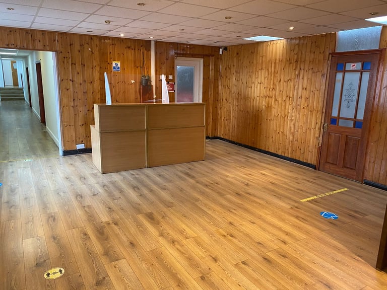 HALL IN D1/F1 SPACE IN EAST HAM - OFFICES AND SIDE ROOMS - FROM £2000 PCM - RELIGION, EDUCATION
