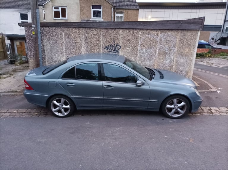 Mercedes-Benz, C CLASS, Saloon, 2006, Semi-Auto, 1796 (cc),4 doors - Image 2