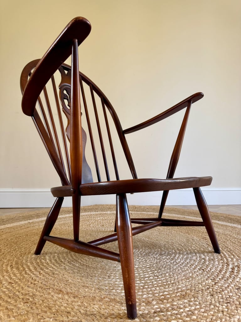 Ercol mid century vintage 307 Fleur De Lis tub armchair 