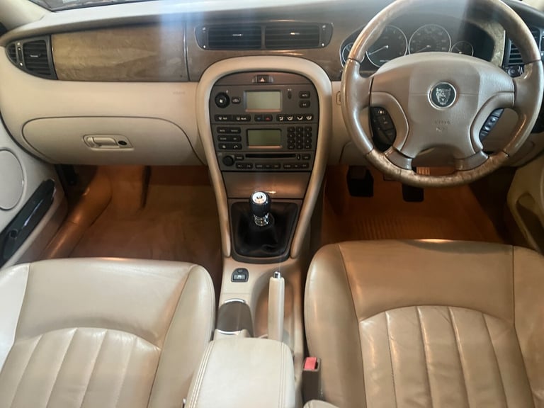 2003 Jaguar X-Type 2.0 V6 SE 4dr SALOON Petrol Manual
