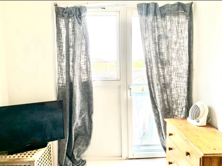 1 Month Stay, Short Term Sublet, Room To Rent, No Deposit, Camberwell SE5