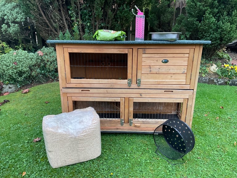 Rabbit or Guinea Pig Hutch + Extras. Possibly Deliver. 