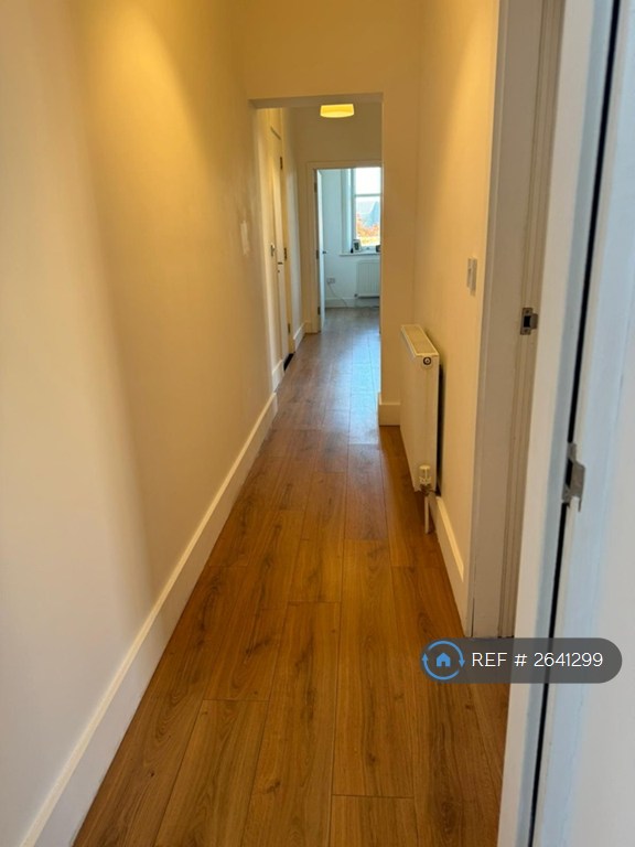 3 bedroom flat in New Hall, Liverpool, L10 (3 bed) (#2641299)