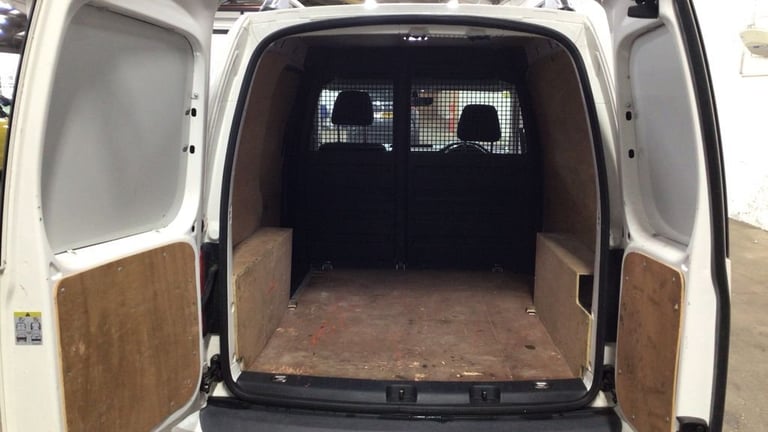 2020 70 VOLKSWAGEN CADDY 2.0 TDI C20 HIGHLINE PANEL VAN 5DR DIESEL MANUAL SWB EU