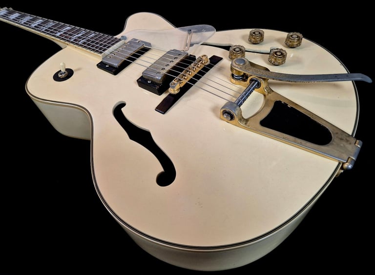 Aria Pro II FA-70T Hollowbody Vintage White 
