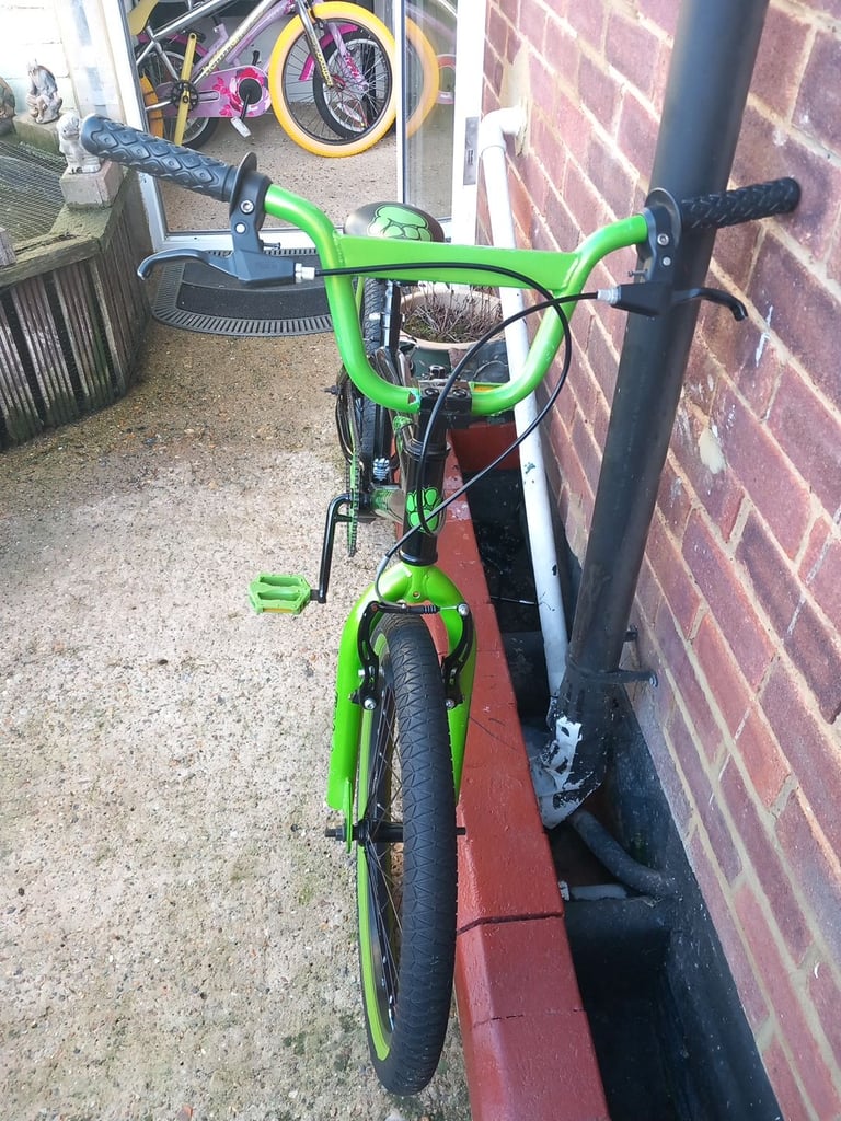 Fully serviced muddy Fox Bmx Bike 20inch Wheels kid's bike 