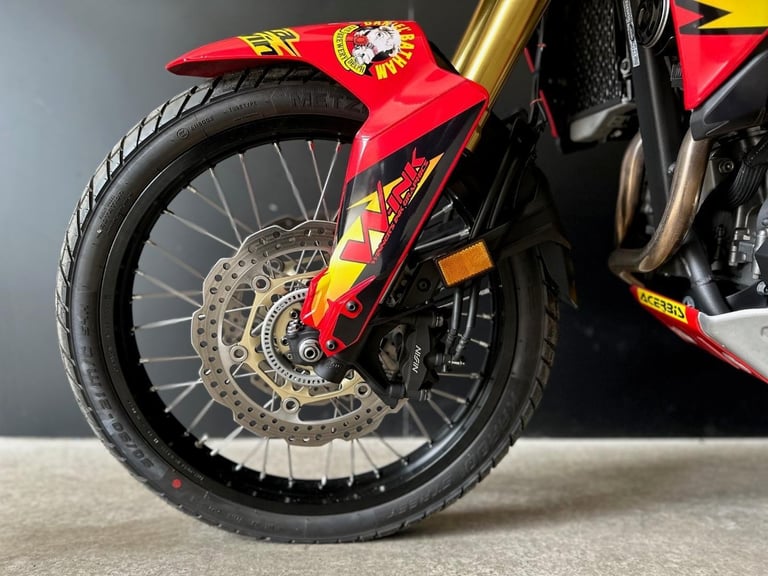 STUNNING LOW MILEAGE 2016/16 HONDA CRF1000 AFRICA TWIN DCT MOTORCYCLE 