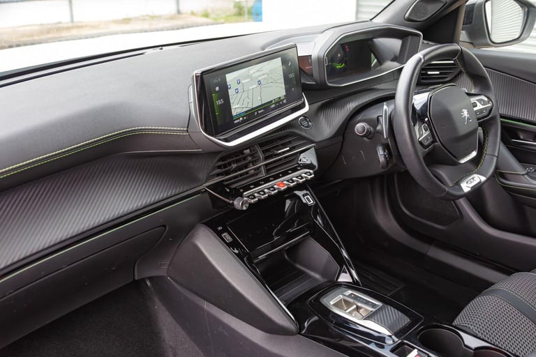 2022 Peugeot 2008 1.2 PureTech GT SUV 5dr Petrol EAT Euro 6 (s/s) (130 ps) HATCHBACK Petrol Autom...