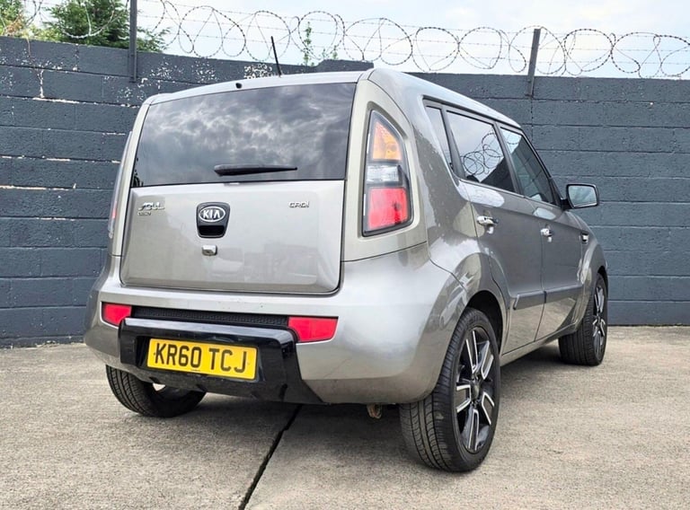 2011 Kia Soul 1.6 CRDi Tempest Auto Euro 4 5dr HATCHBACK Diesel Automatic