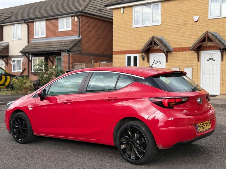 2015 Vauxhall Astra 1.4T 16V 125 Design 5dr HATCHBACK Petrol Manual