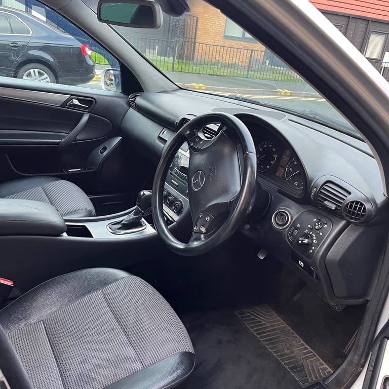 Mercedes-Benz, C CLASS, Saloon, 2004, Semi-Auto, 1796 (cc), 4 doors