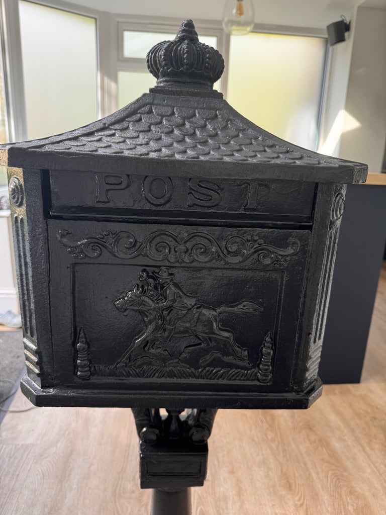 Cast iron Postbox