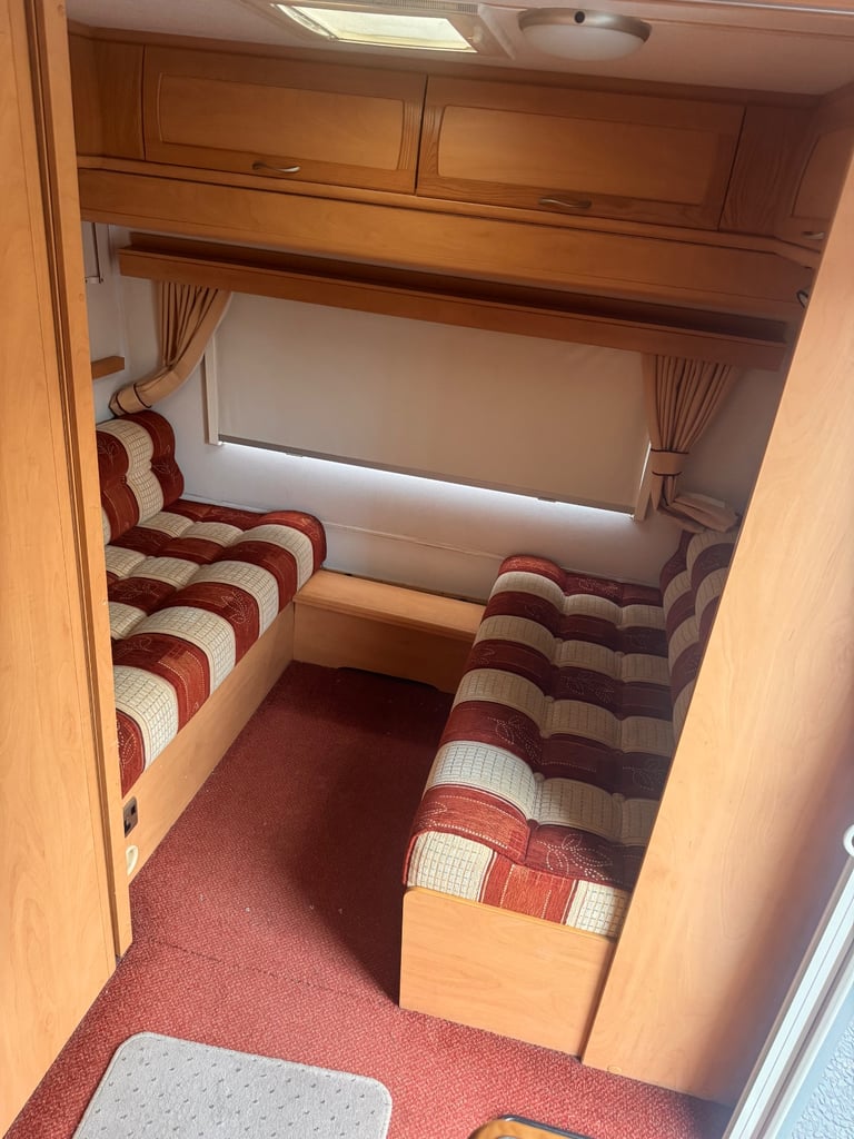 Lunar Lexon 2005 5 berth 