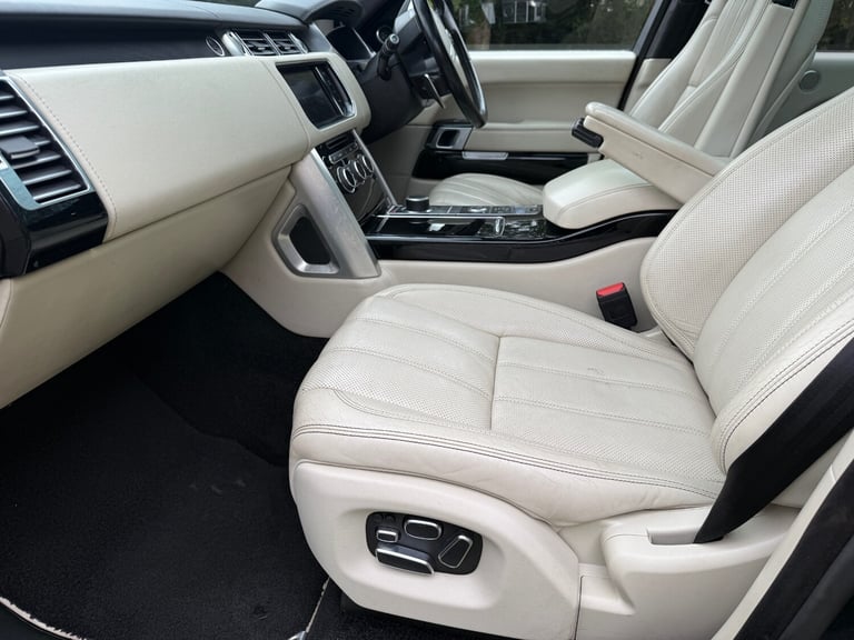 2015 Land Rover Range Rover 4.4 SDV8 Autobiography 4dr Auto ESTATE Diesel Automatic