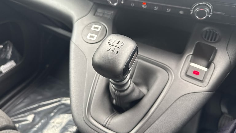 2025 Peugeot Partner 1.5 BlueHDi 950 Professional-Plus Long Panel Van 6dr Diesel Manual LWB Euro ...